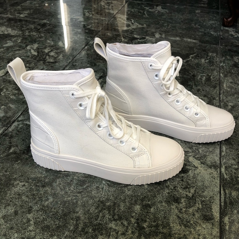 Michael Kors Womans High Top Shoes